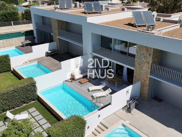 Moradia T2+1 Duplex com Piscina Privativa em Condomínio de Luxo na Correeira, Albufeira