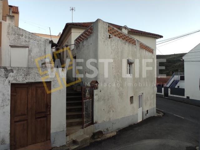 Moradia T2+1, Igreja Nova e Cheleiros, Mafra | BPI Expresso Imobiliário