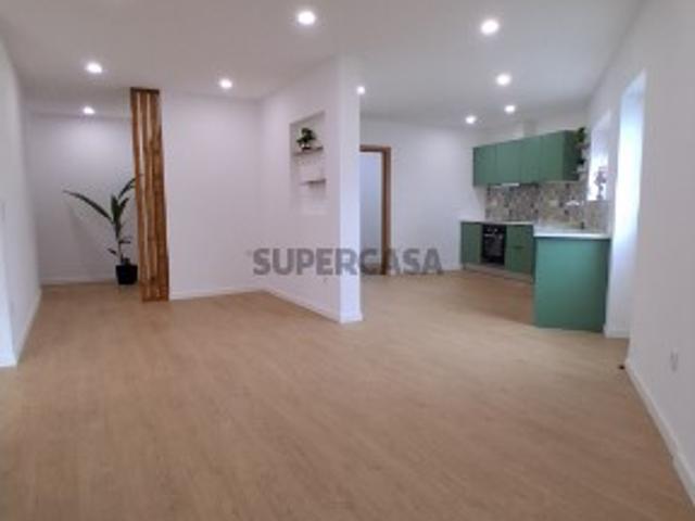 Moradia T2+1 Isolada e Térrea Renovada em Estarreja