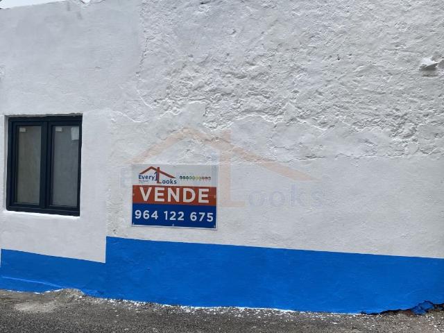 Moradia T2+1 No coração do Olho Marinho 80m² Óbidos Santa Maria