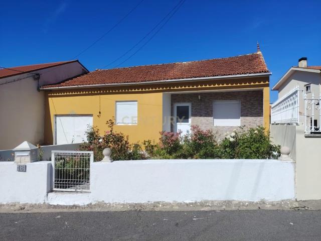 Moradia T2+2 em Nariz, Aveiro – O Refúgio Perfeito Entre a Natureza e a Cidade