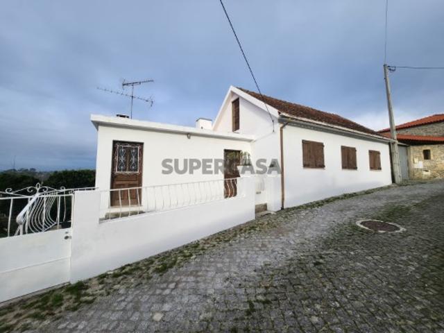 Moradia T2, Neves Vila de Punhe
