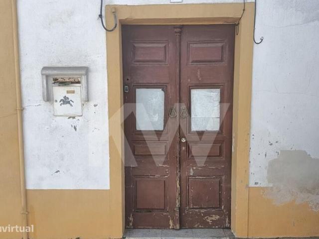 Moradia T2 no centro da Vidigueira, para venda