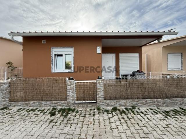 Moradia T2 no Parque Verde em Fernão Ferro
