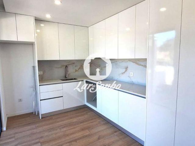 Moradia T2 Nova em Barcelos | 26074096500