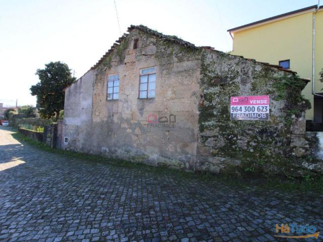 Moradia T2 ? Oliveira deFrades | 26084059979