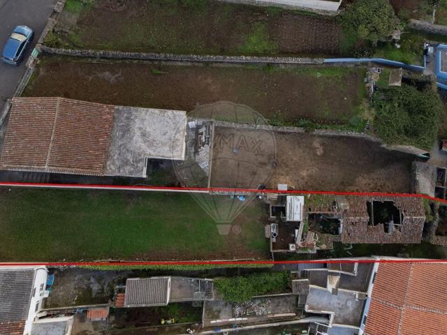 Moradia T2 à venda em Angra do Heroísmo