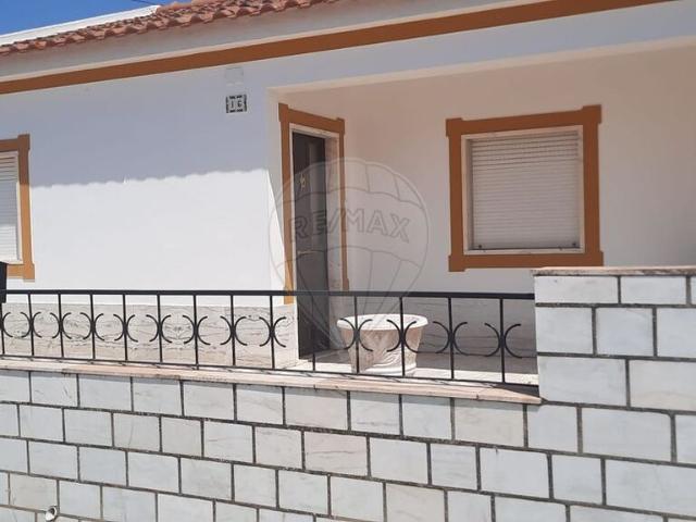 Moradia T2 à venda em Elvas