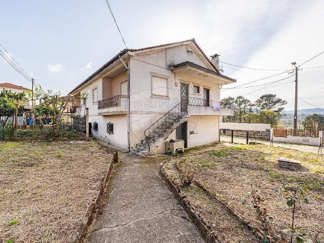 Moradia T2 à venda em Póvoa de Lanhoso