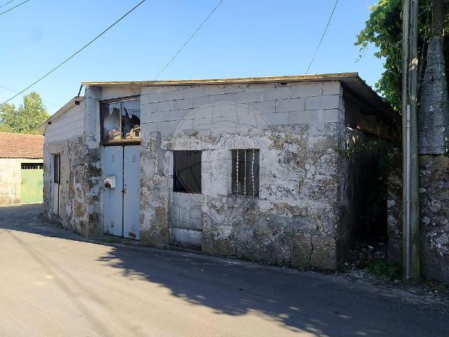 Moradia T2 à venda em Paços de Ferreira