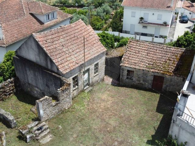 Moradia T2 à venda em Vale da Igreja