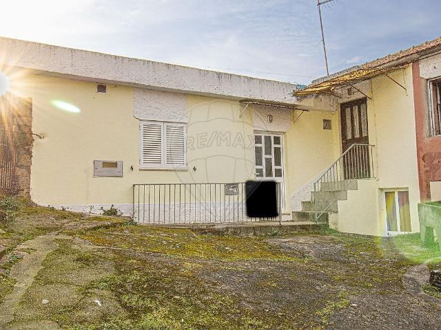 Moradia T2 à venda em Vila Real