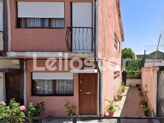 Moradia T2, com 3 frentes, em Gaia | 26063756250