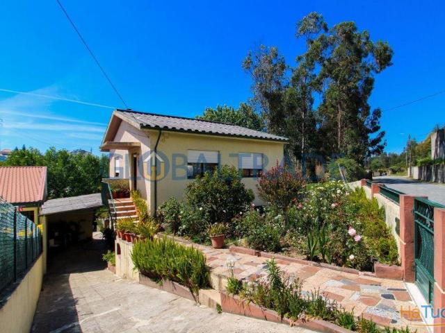 Moradia T2 com Terreno de 537m² e Potencial de Duas Habitações ? Maia | 26084087960