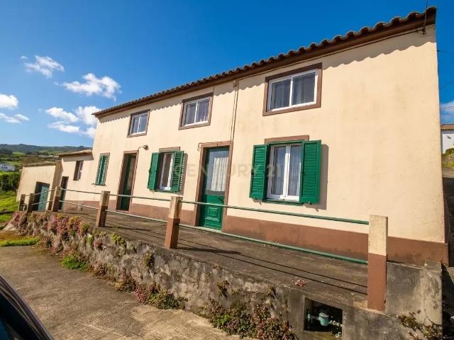 Moradia T2 com Vista Mar – Pedreira, Nordeste