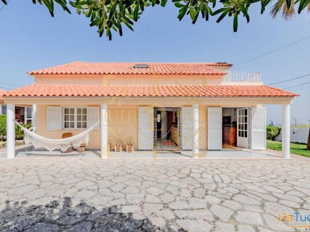 Moradia T2 Com Anexo e Garagem e Vista Lisboa | 26084078735
