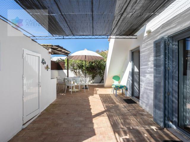 MORADIA T2 COM ESPAÇOS EXTERIORES A POUCOS MINUTOS DAS PRAIAS DE TAVIRA | ARRENDAMENTO ANUAL