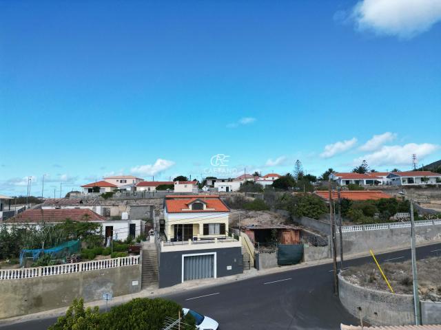 Moradia T2 com Garagem Refúgio a 8 Minutos da Praia de Porto Santo, Porto Santo, Camacha