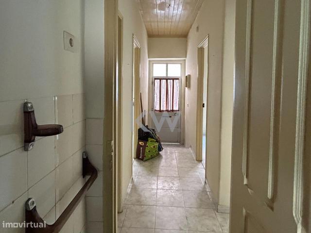 Moradia T2 com logradouro