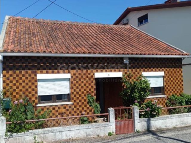 Moradia T2 com Logradouro
