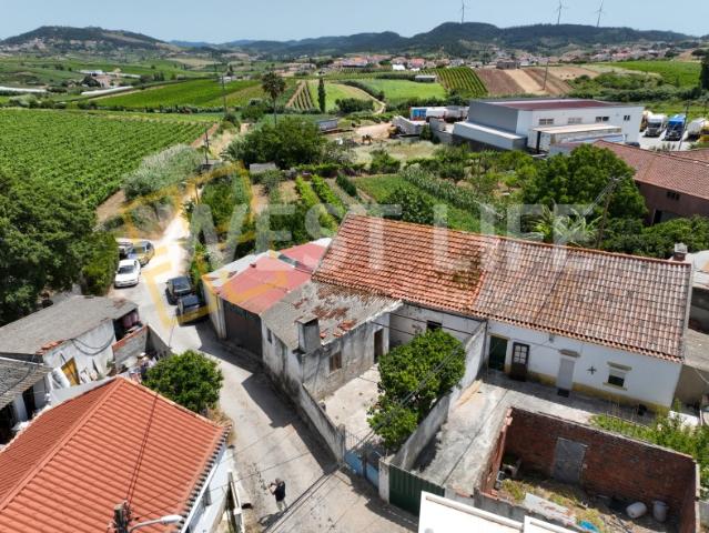 Moradia T2 com Pátio de 52 m² e Anexo Multiusos | Freiria