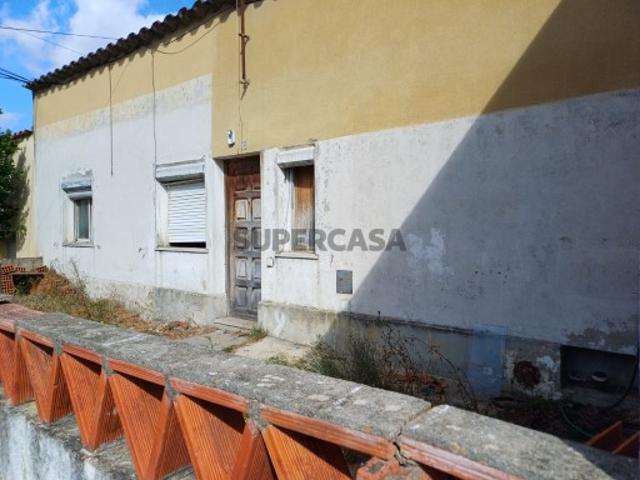 Moradia T3 Renovada Bairro dos Pinheirinhos Setúbal
