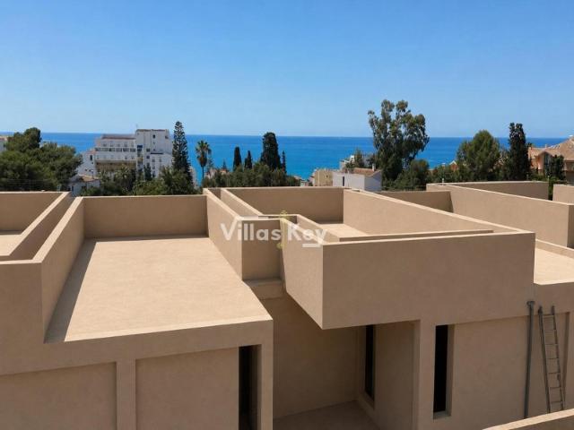 Moradia T2 de Luxo junto ao Mar na Praia da Luz Exclusividade, Elegância e um Estilo de Vida Único