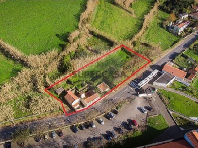 Moradia T2 e Terreno