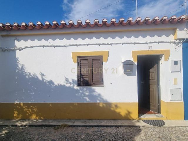 Moradia T2 em Montoito bom estado de conservação pronta habitar