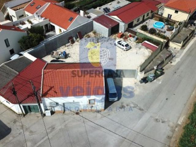 Moradia T2 em Atouguia da Baleia
