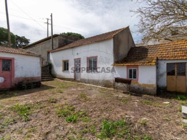 Moradia T2 em Alenquer Santo Estêvão e Triana