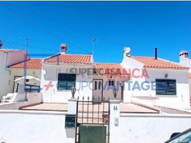 Moradia T2 em Almargem do Bispo, Pêro Pinheiro e Montelavar