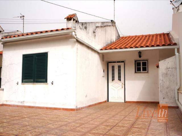 Moradia T2 em Almargem do Bispo