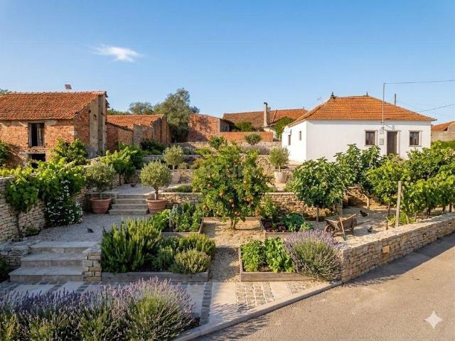 Moradia T2 em Alpedriz – Um investimento com múltiplas possibilidades