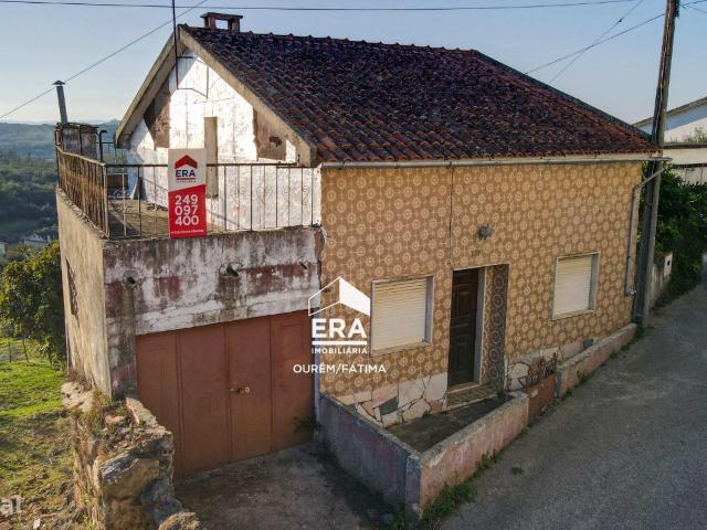 Moradia T2 em Areias, Ferreira do Zzere