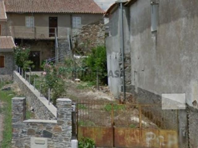 Moradia T2 em Baçal