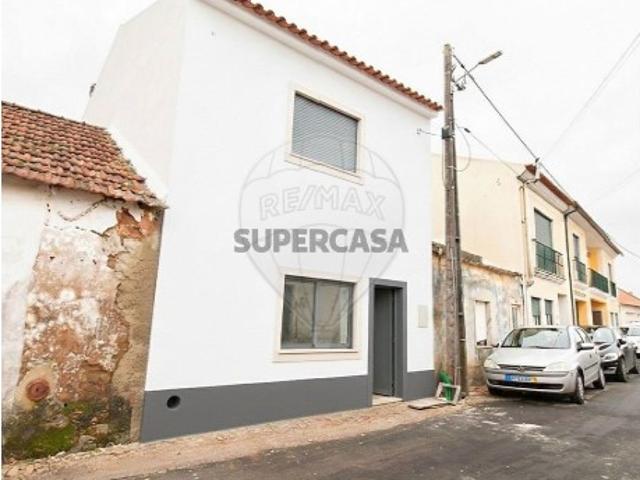 Moradia T2 em Bombarral e Vale Covo