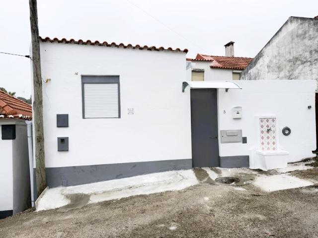 Moradia T2 em fase de acabamentos | Ventosa Torres Vedras