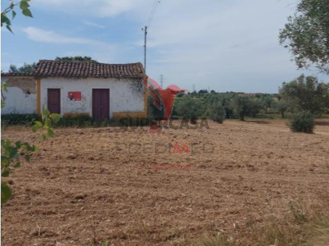 Moradia T2 em São Vicente do Paul e Vale de Figueira