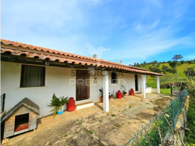 Moradia T2 em São Martinho das Amoreiras