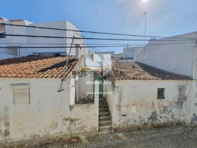 Moradia T2 em Santa Maria, São Pedro e Sobral da Lagoa