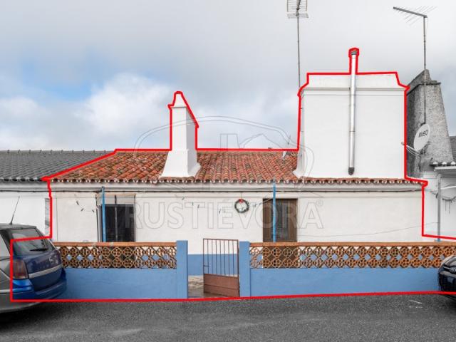 Moradia T2 em Santa Vitória do Ameixial Estremoz