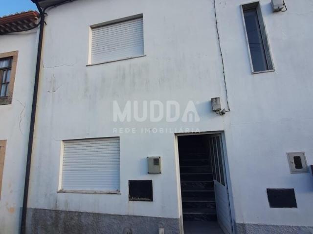 Moradia T2 em Sarzedas