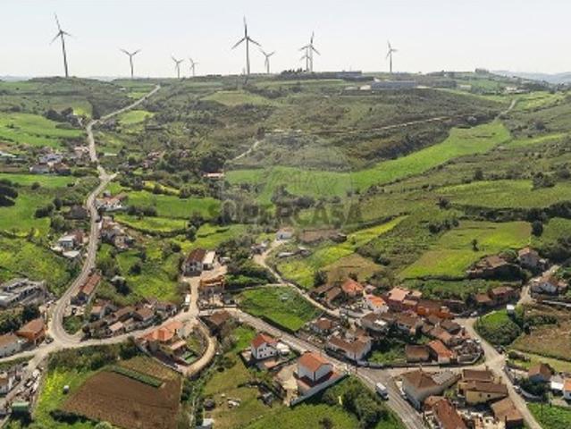 Moradia T2 em Sobral de Monte Agraço