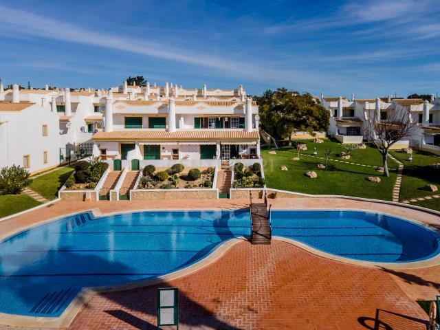 Moradia T2 Geminada em Sesmarias Albufeira Algarve