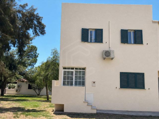 Moradia T2 inserida em Aldeamento turístico em Cabanas de Ta. 91m² Cabanas De Tavira