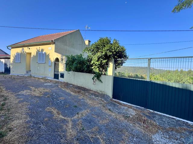 Moradia T2 junto à Albufeira de Castelo de Bode – Levegada, Tomar