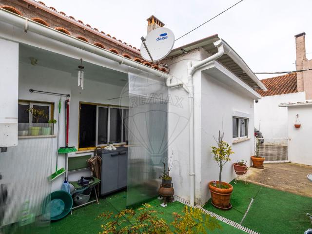 Moradia T2, Leiria,Pousos, Barreira e Cortes, Leiria | BPI Expresso Imobiliário