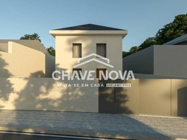Moradia T2, para recuperar com projeto aprovado