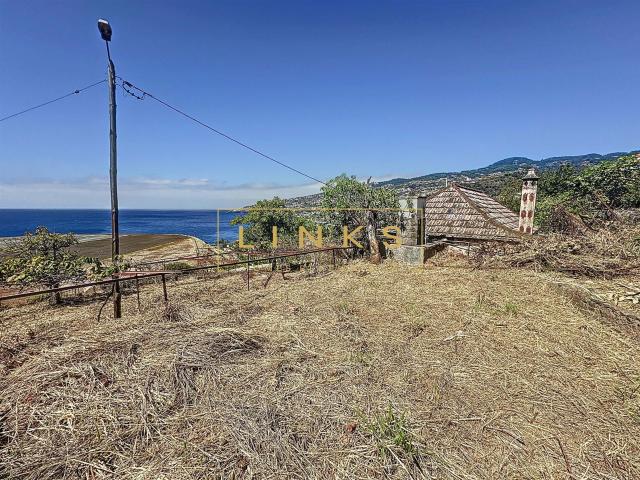 Moradia T2 para Remodelação com Vista Mar e Aeroporto Sant. 50m² Santa Cruz